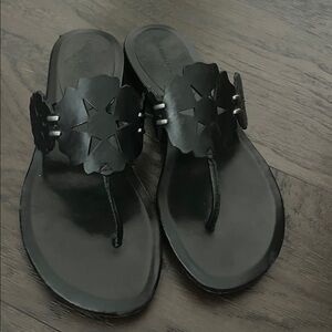 Vera Wang Lavender 'Diane' Thong Sandal Black Size 7